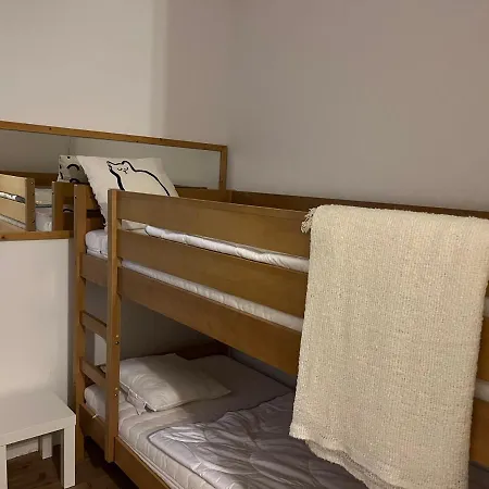 Diek Hus Apartment *