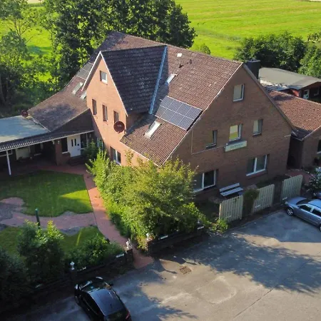 Diek Hus Apartment